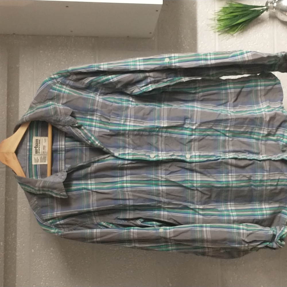 Men's urban pipeline XXL button down shirt like new